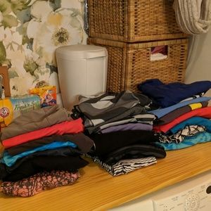 22 pairs of Nike leggings size small